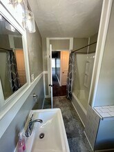 1460 W 4th St, Unit 2nd Floor in Williamsport, PA - Building Photo - Building Photo