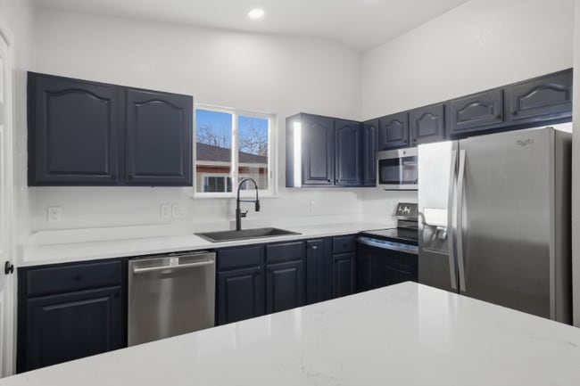 5531 W Louisiana Ave in Lakewood, CO - Foto de edificio - Building Photo