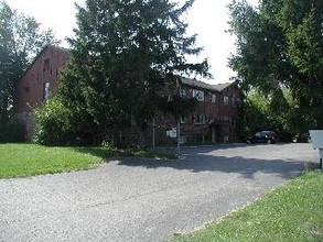 Legacy Hill Apartments in Toledo, OH - Building Photo - Building Photo