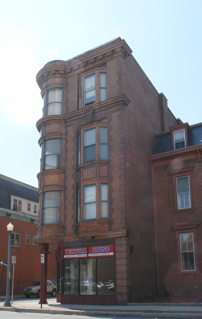 1100 N 3rd St in Harrisburg, PA - Foto de edificio - Building Photo