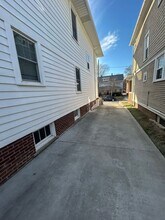 1439 Vassar Dr in Toledo, OH - Foto de edificio - Building Photo