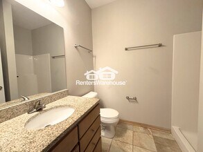 2000 Meadow Ct in Des Moines, IA - Foto de edificio - Building Photo