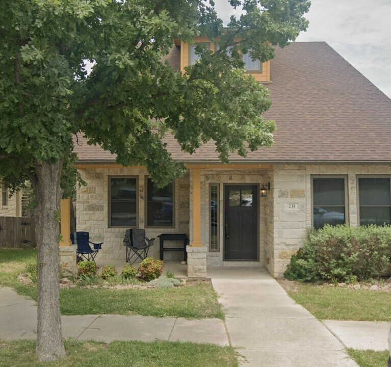 Beautifully updated home in a peaceful Geo in Georgetown, TX - Foto de edificio