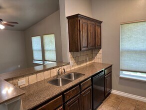 14601 Moon Daisy Dr in Edmond, OK - Building Photo - Building Photo