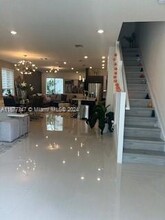 6685 NW 103rd Path in Doral, FL - Building Photo - Building Photo