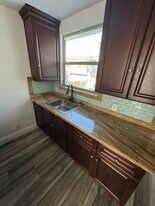 6948 La Tijera Blvd, Unit 6948 in Los Angeles, CA - Building Photo