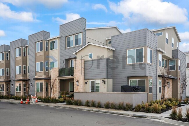 6216 Diamond Wy in Dublin, CA - Building Photo - Building Photo