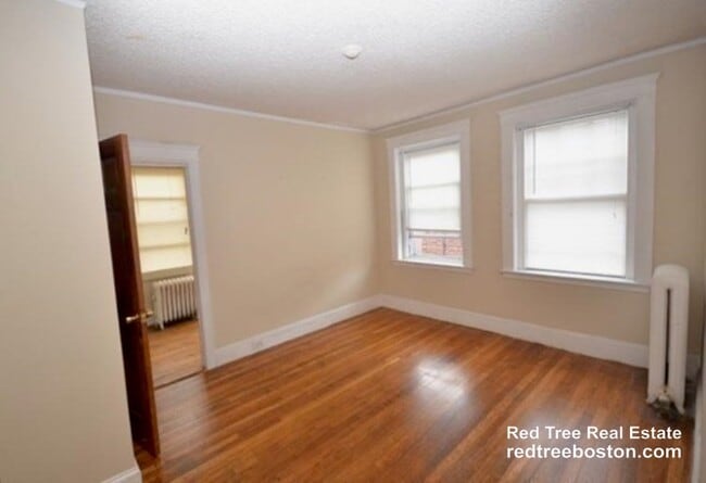 244 Kelton St, Unit 3 in Boston, MA - Building Photo - Building Photo