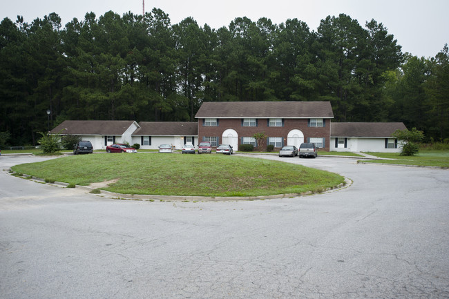 Washington Place Apartments in Thomson, GA - Building Photo - Building Photo