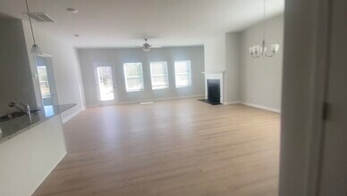 715 Clark Lake Estates Dr in Grayson, GA - Building Photo - Building Photo