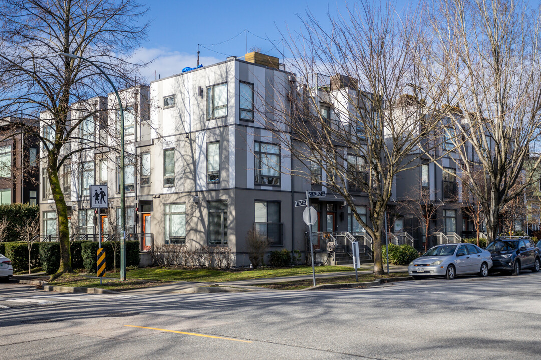 Soma Living in Vancouver, BC - Building Photo