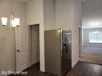 125 Harold Murphy Dr photo'