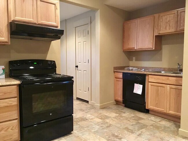 112 N Quaw Blvd in Belgrade, MT - Building Photo - Building Photo
