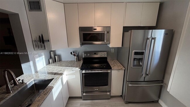 property at 2761 S Oakland Forest Dr
