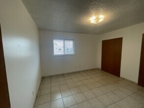 2101 Chilton Dr in Las Cruces, NM - Building Photo - Building Photo