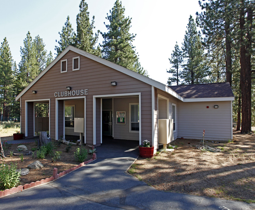 Tahoe Valley Townhomes in South Lake Tahoe, CA - Building Photo