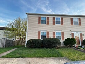 8719 East Grv in Upper Marlboro, MD - Building Photo