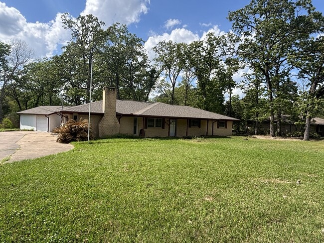 property at 906 Meadow Ln