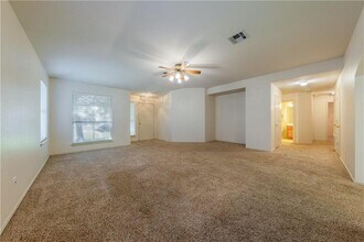 1106 Fossil Cove in Round Rock, TX - Building Photo - Building Photo