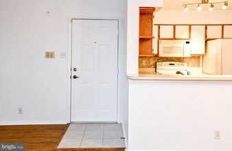 3303 Wyndham Cir in Alexandria, VA - Building Photo - Building Photo