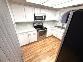 4557 N O'Connor Rd, Unit 1283 in Irving, TX - Building Photo - Building Photo