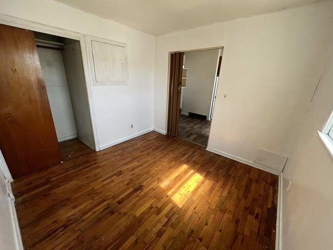 300 Zoll St in Warrensburg, MO - Building Photo - Building Photo