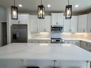 27 Shropshire Dr in Bella Vista, AR - Building Photo - Building Photo