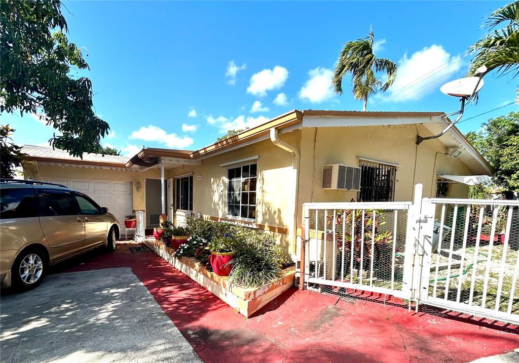 2900 NW 83rd Terrace in Sunrise, FL - Foto de edificio