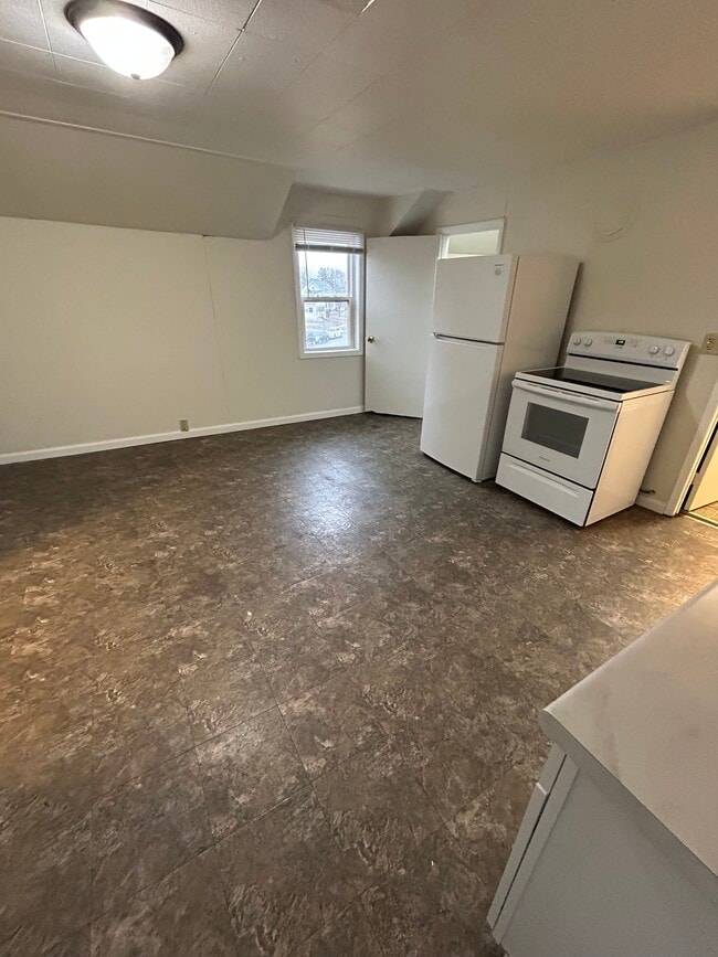 1222 Oxford Ave, Unit #2 in Eau Claire, WI - Building Photo - Building Photo