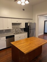120 W Duffy St, Unit 120A in Savannah, GA - Foto de edificio - Building Photo