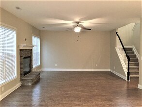 3419 Greentree Ln in Knoxville, TN - Building Photo - Building Photo
