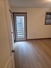 645 Acker Pl NE, Unit Acker Bsmt Apt in Washington, DC - Foto de edificio - Building Photo