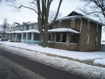 251 Yeager St in Napoleon, OH - Foto de edificio