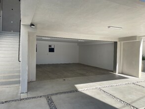 140 N Carondelet St in Los Angeles, CA - Building Photo - Building Photo