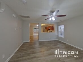 812 Spears Dr in Elgin, SC - Building Photo - Building Photo