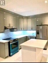 60 Longevity Rd in Brampton, ON - Building Photo - Building Photo