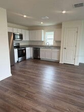 2329 Oklahoma Dr in Sumterville, FL - Building Photo - Building Photo