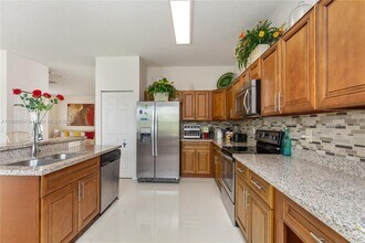14841 SW 20th St in Miramar, FL - Building Photo - Building Photo