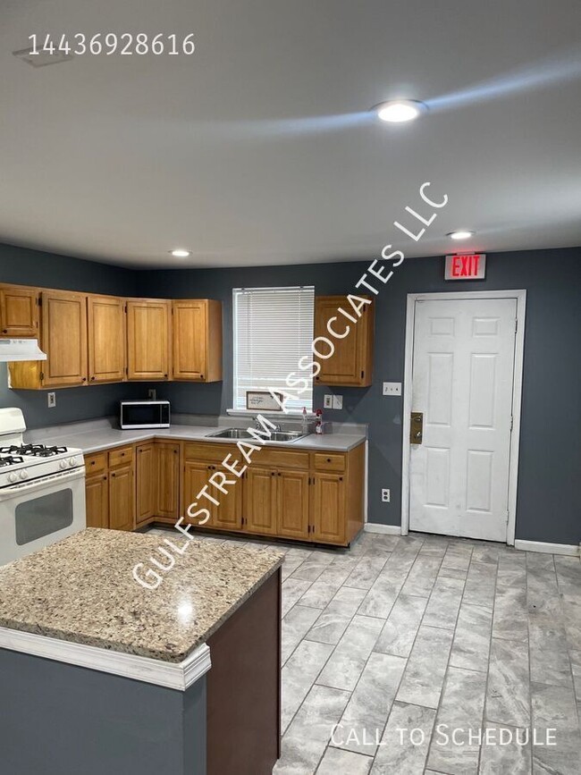 2133 W Mulberry St in Baltimore, MD - Building Photo - Building Photo