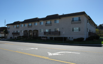 Southgate West Apartments in Daly City, CA - Building Photo - Building Photo