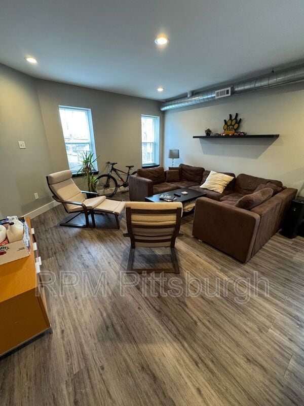 5148 Dearborn St in Pittsburgh, PA - Building Photo - Building Photo