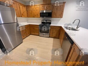 1426-1428 Northgate Dr in Independence, OR - Building Photo - Building Photo