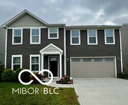 315 Dietz Dr in Greenwood, IN - Building Photo