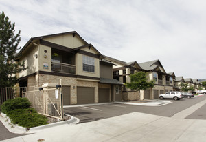 Fallingwater Condos in Littleton, CO - Building Photo