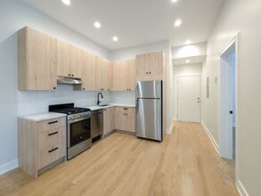 2057 W Dickens Ave, Unit 2N in Chicago, IL - Building Photo - Building Photo