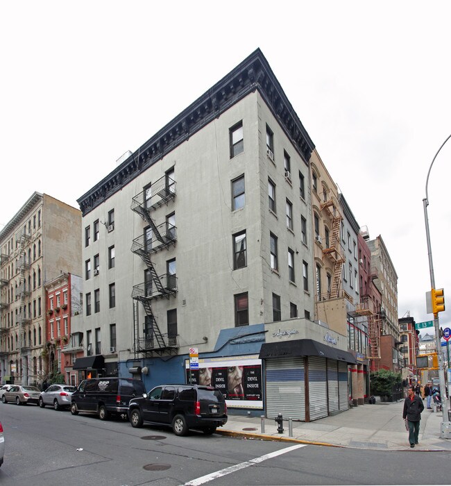 213 Second Ave in New York, NY - Building Photo - Building Photo