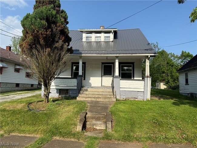 property at 210 Perry St