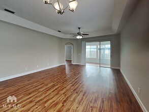 1625 Wakefield Dr in Brandon, FL - Building Photo - Building Photo