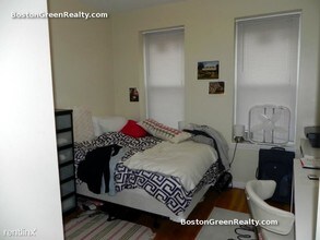 1460 Tremont St-Unit -Apt 4 in Boston, MA - Building Photo - Building Photo