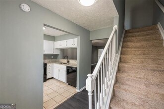 6622 Wellington Square in Norcross, GA - Foto de edificio - Building Photo